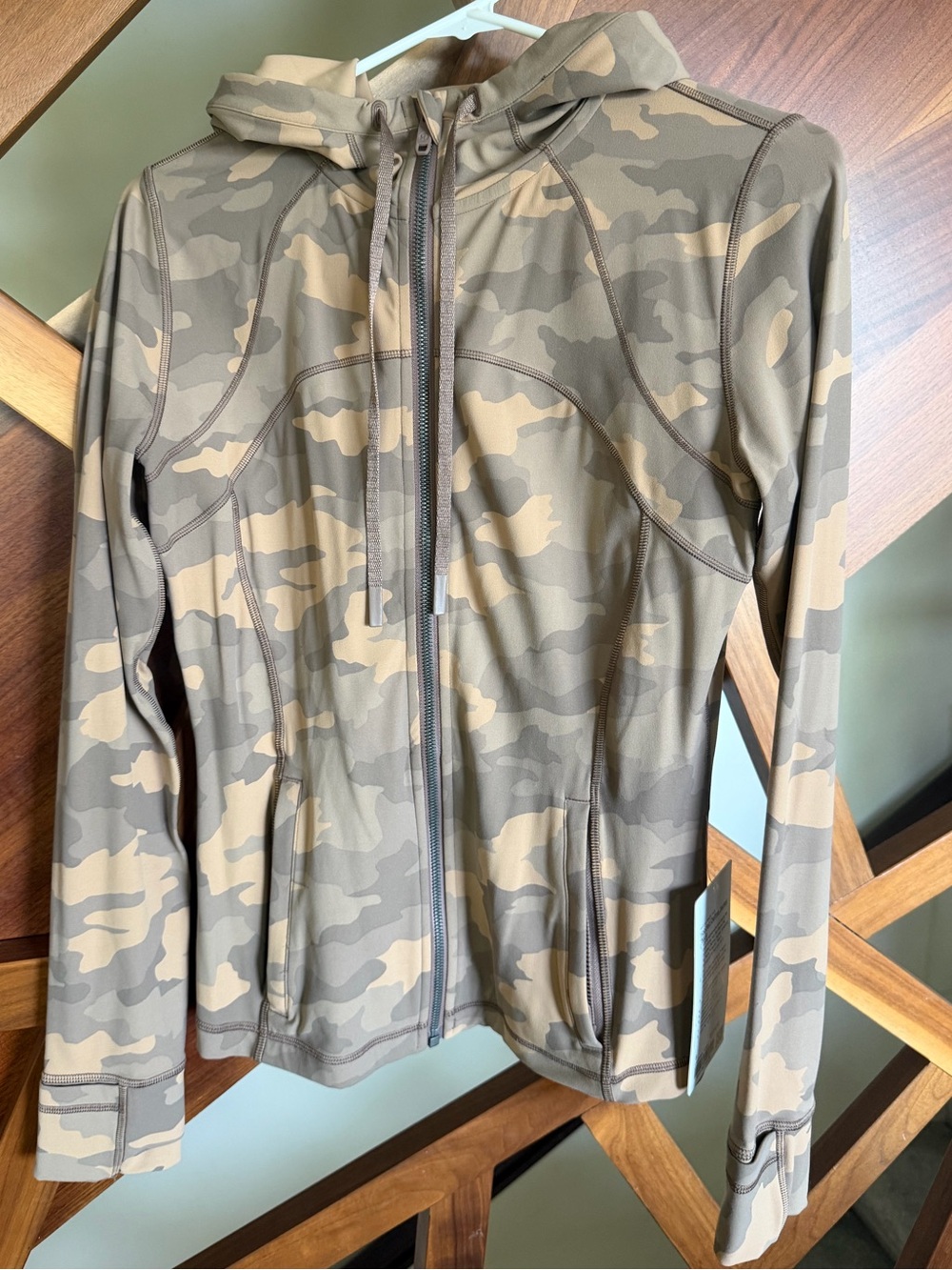 Lululemon Hooded Define Jacket - size 8